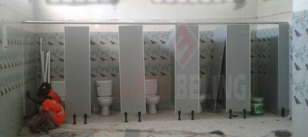 5 Unit Cubicle Toilet PVC Board Kenjeran Park
